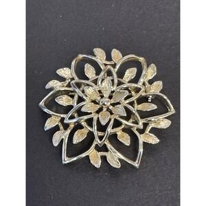 Vintage Sara Coventry Layered Floral Brooch‎